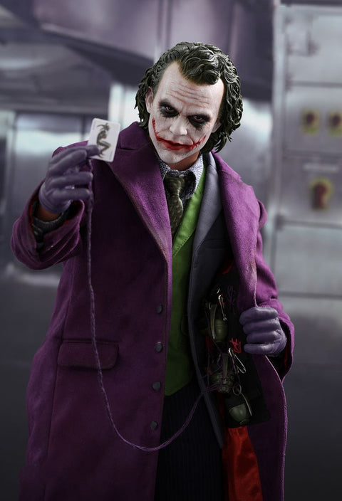 Hot Sale!The Dark Knight The Joker 1/4th Scale Collectible Figure