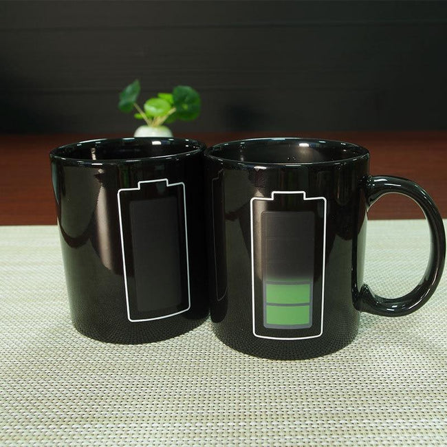 Heat-Reacting Charging Mug