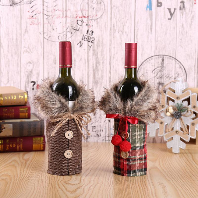 Cozy Christmas Wine Cover