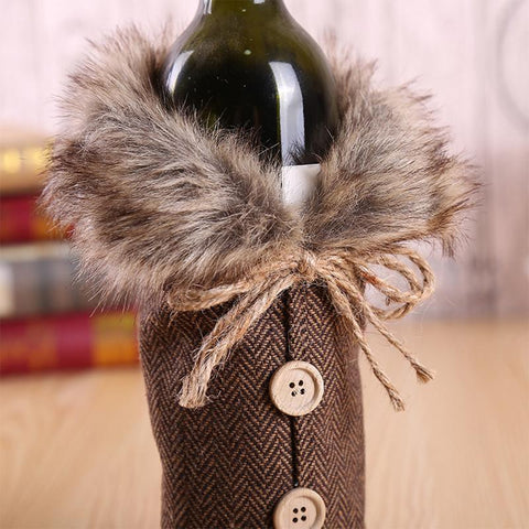 Cozy Christmas Wine Cover
